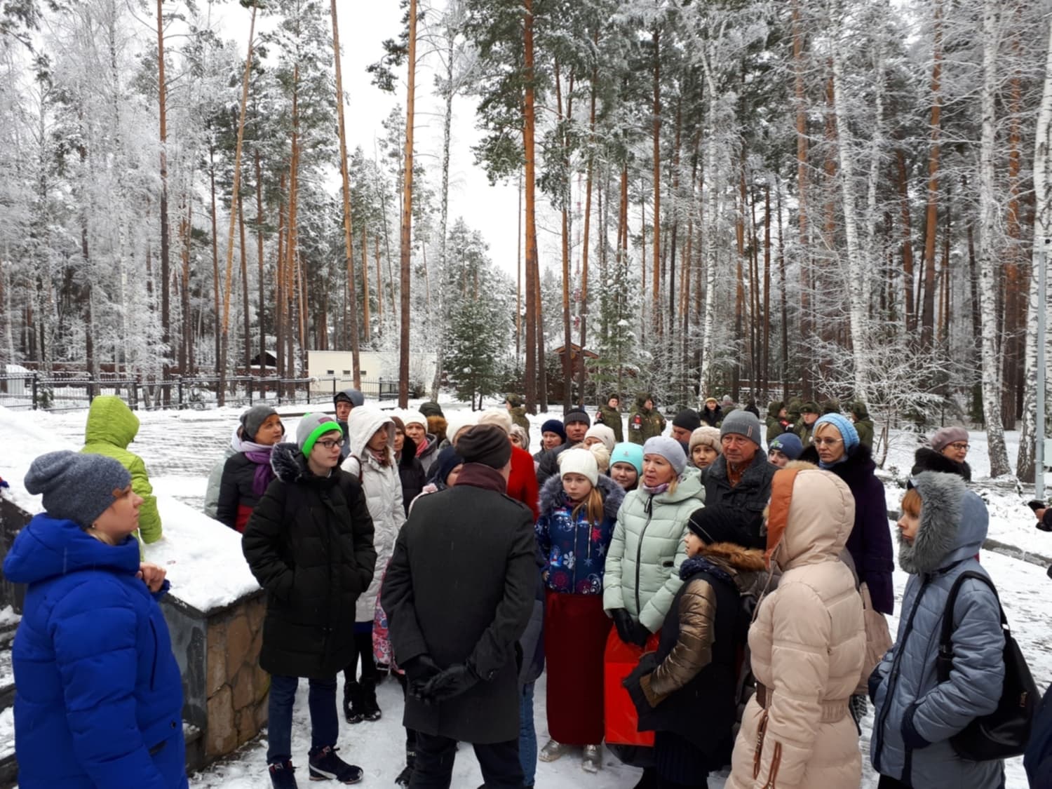 «На фоне тревог современного мира – впечатления светлые». Юные арамильцы с родителями съездили на Ганину Яму
