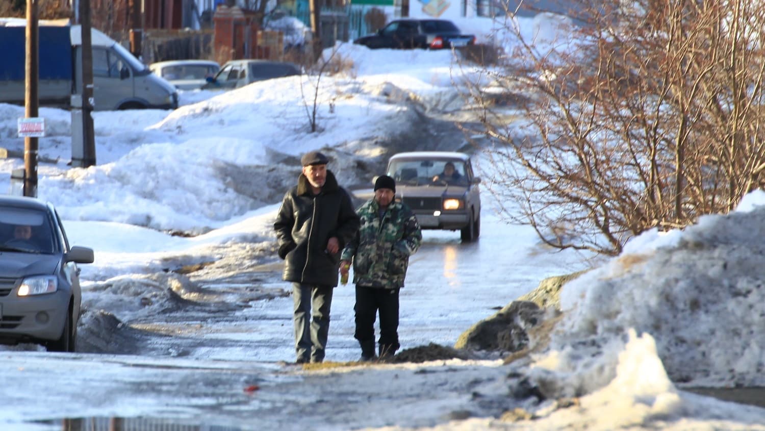 Дорожная авария с участием Daewoo Matiz произошла на арамильской улице Щорса — спасатели сообщают, что есть пострадавший
