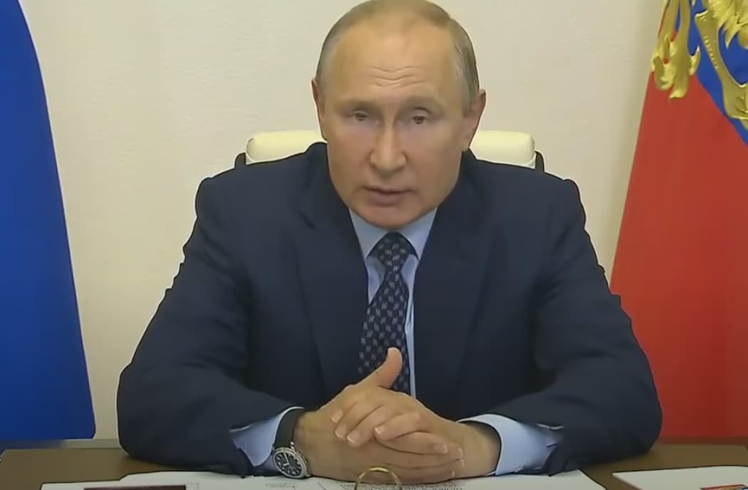 Президент Путин сегодня вновь выступит перед россиянами с заявлением о COVID-19 – по уральскому времени это будет время вечернего часа пик