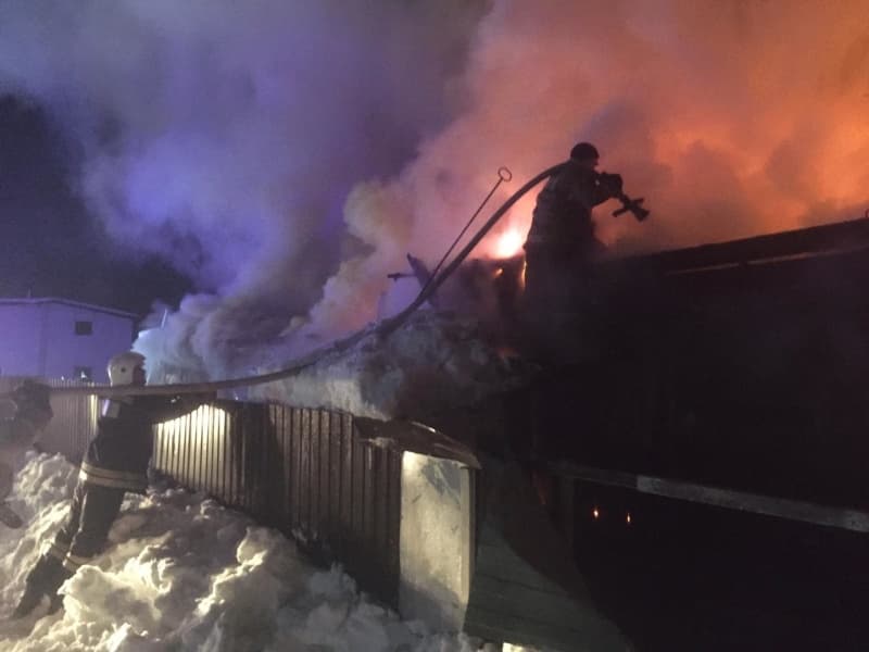 Накануне вечером в Арамиле сгорел садовый дом