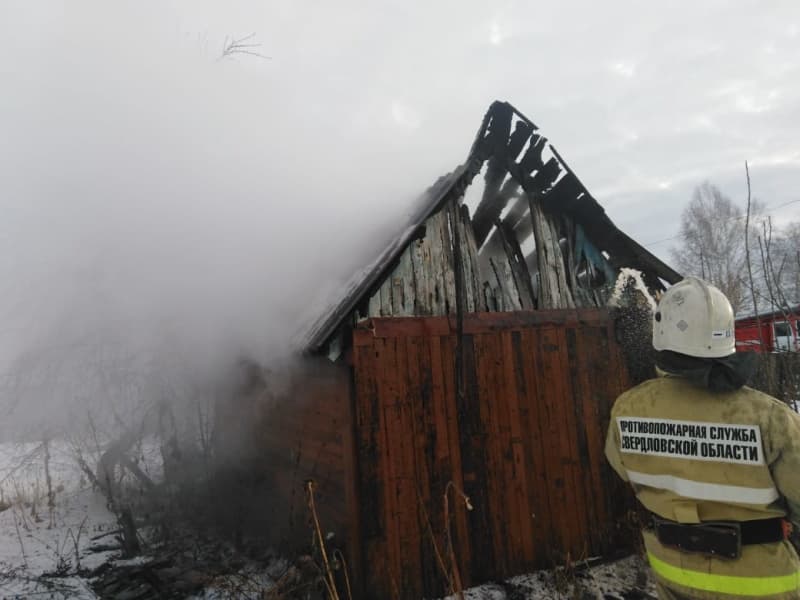 Вечером под Арамилью сгорела баня