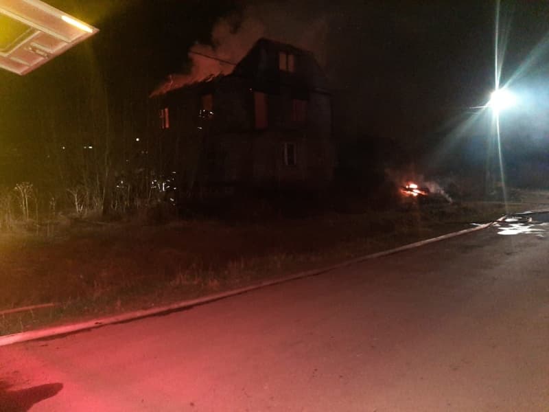 Ночью в Арамиле сгорело строящееся здание