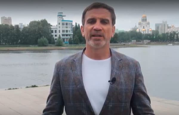 Кандидат в Госдуму Гориславцев, избиравшийся в Заксобрание от Каменска и Арамиля от партии власти, вновь критикует соперника Ковпака