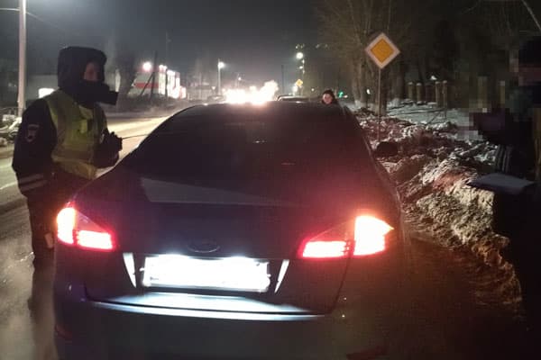 В Сысерти сотрудники ГИБДД разбираются в причинах и обстоятельства ДТП, в результате которого погиб пешеход