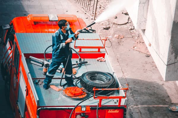 Накануне вечером в Арамиле горела трансформаторная будка