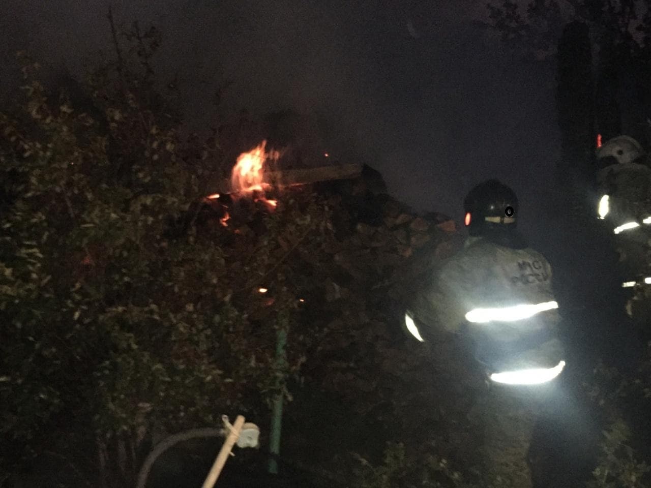 В поселке под Сысертью сгорела частная баня