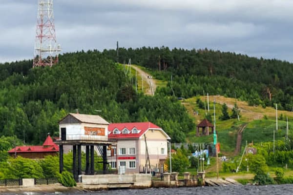 В Сысерти местные жителю борются за гору Бессонова с застройщиками терм «Баден-Баден»