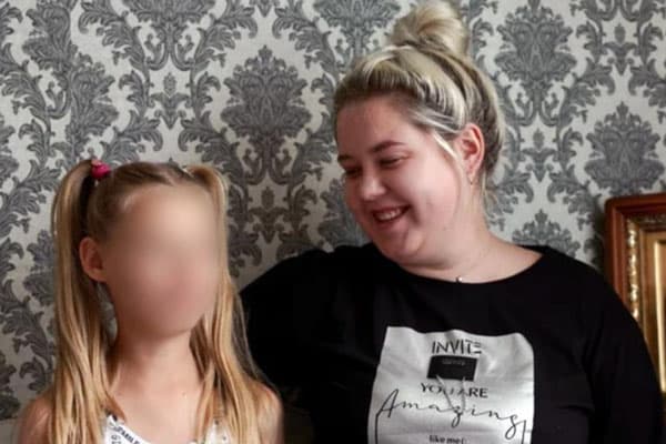 Сестрам-сиротам, родители которых погибли во время пожара в сысертской деревне, подарили квартиру