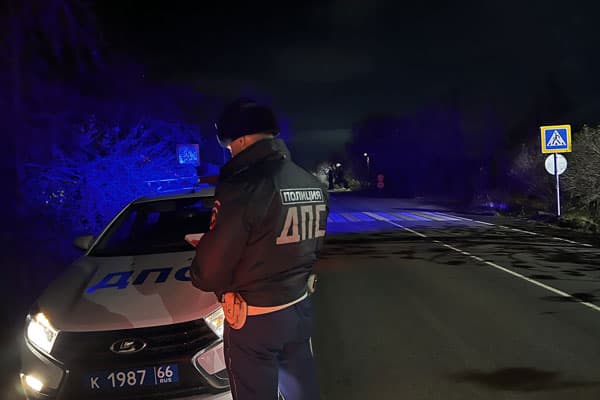 В поселке под Сысертью в ДТП пострадала 13-летняя девочка-пешеход