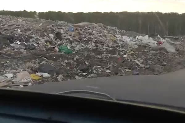 Сысертских депутатов обхаживают в Тюмени, чтобы продать мусор