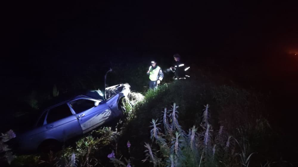 Вечерняя поездка четырех подружек с водителем без прав закончилась серьезным ДТП