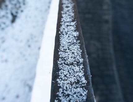 Арктический холод добрался до Свердловской области: синоптики предупредили о заморозках и первом снеге