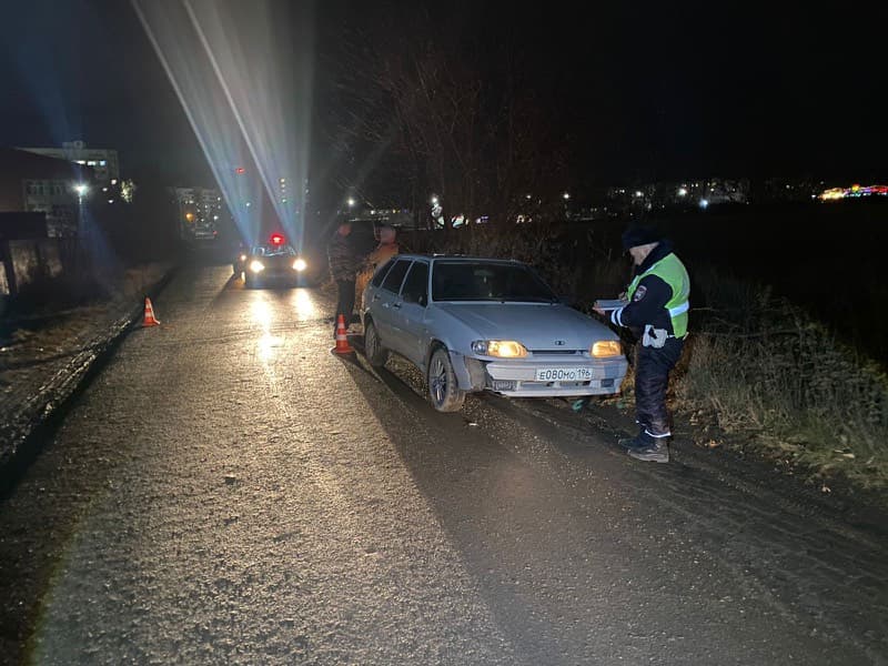 «Не заметил в темноте»: молодой водитель сбил школьника в Арамиле, мальчик в больнице