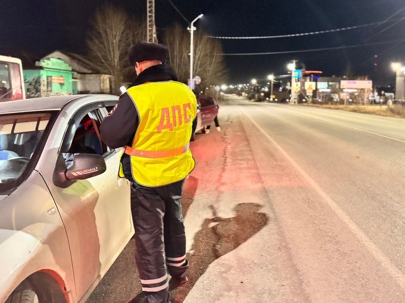 Двое водителей в Сысертском районе попались с фальшивыми водительскими удостоверениями | В Сысертском районе задержали двух водителей с поддельными правами Двое водителей в Сысертском районе попались с фальшивыми водительскими удостоверениями | В Сысертском районе задержали двух водителей с поддельными правами